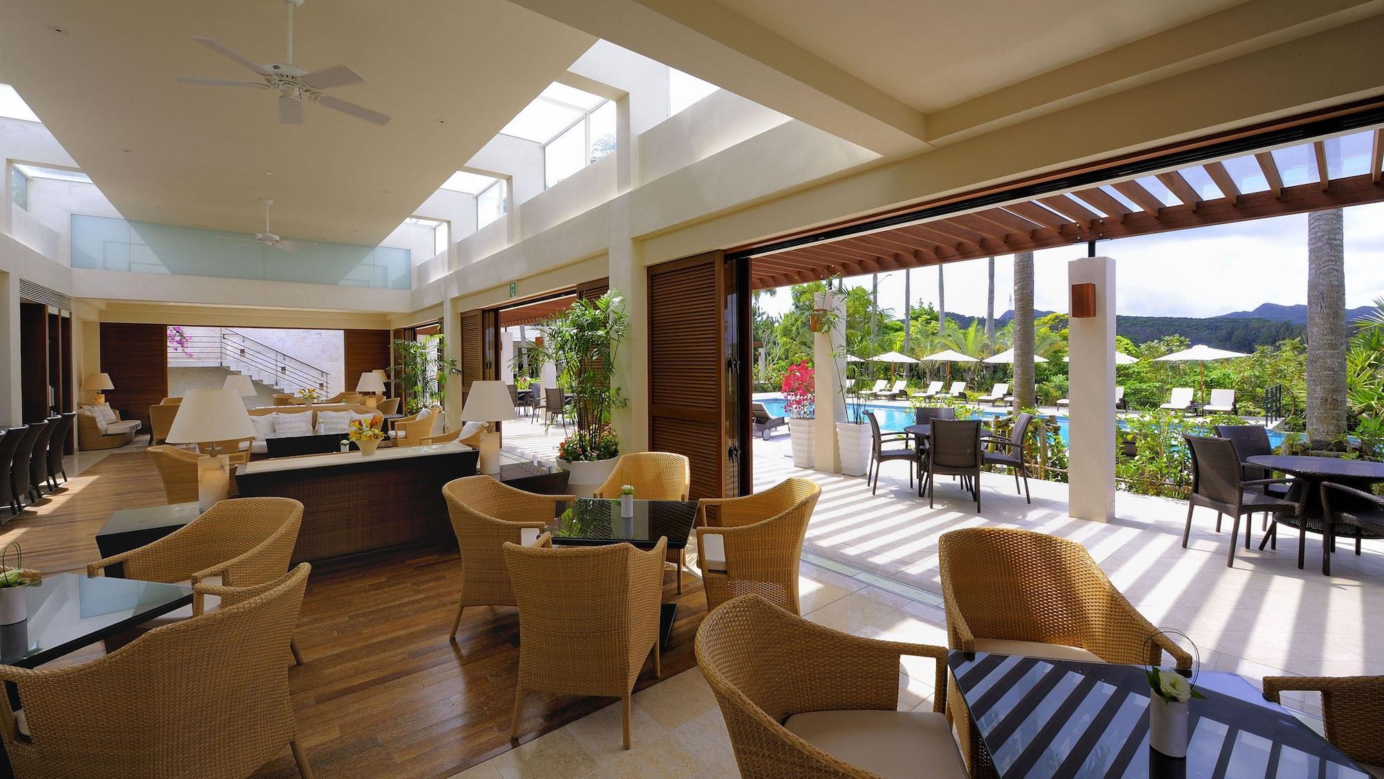 The Atta Terrace Club Towers (Adults Only) Hotell Onna Exteriör bild