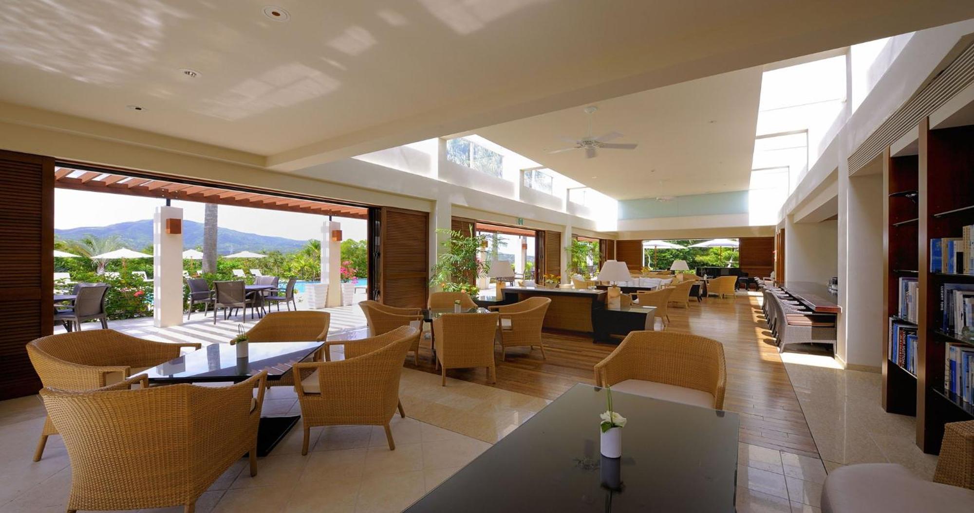 The Atta Terrace Club Towers (Adults Only) Hotell Onna Exteriör bild