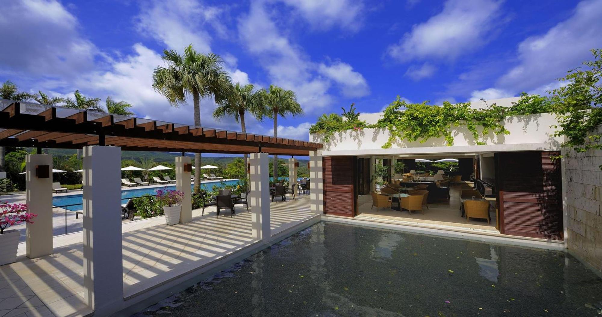 The Atta Terrace Club Towers (Adults Only) Hotell Onna Exteriör bild